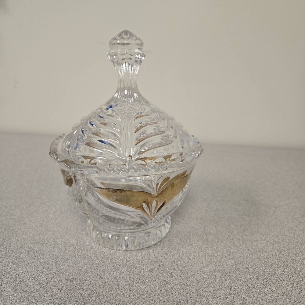 Crystal Lidded Candy Dish with Gold Detail Vintage - Picture 5 of 7